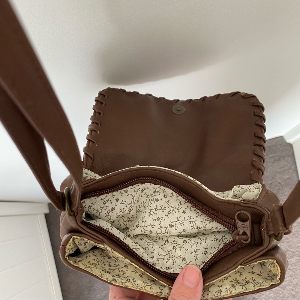BILLABONG small tan crossbody shoulder bag - Picture 12 of 13